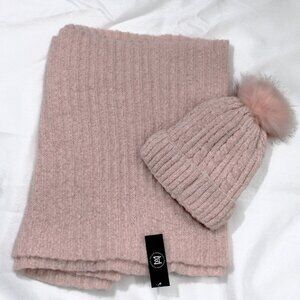 CLEARANCE NWT Marcus Adler New York Pink Knit Hat & Scarf Set Faux Fur Pom
